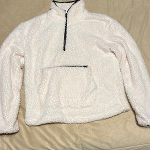 Fuzzy white pullover size S